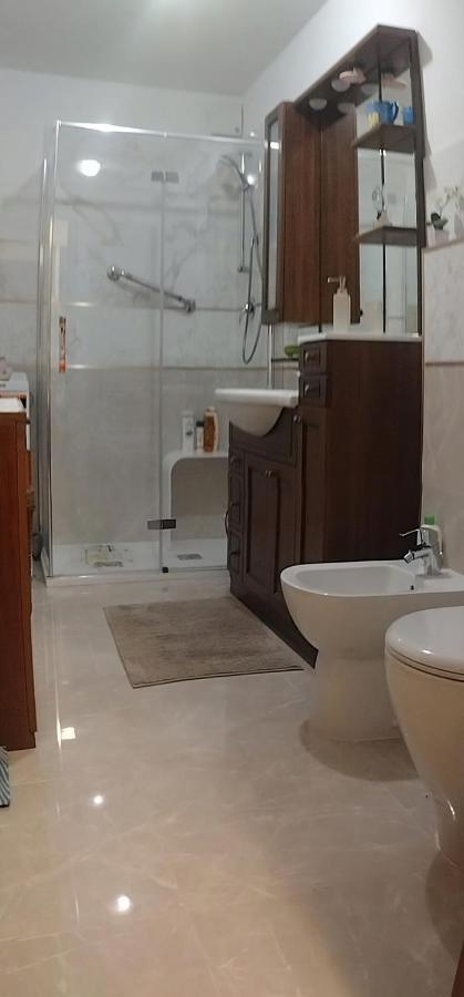 Brezza Marina - Appartamento In Villa Fronte Mare ترييستي المظهر الخارجي الصورة
